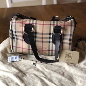 Burberry handbag. Classic style.